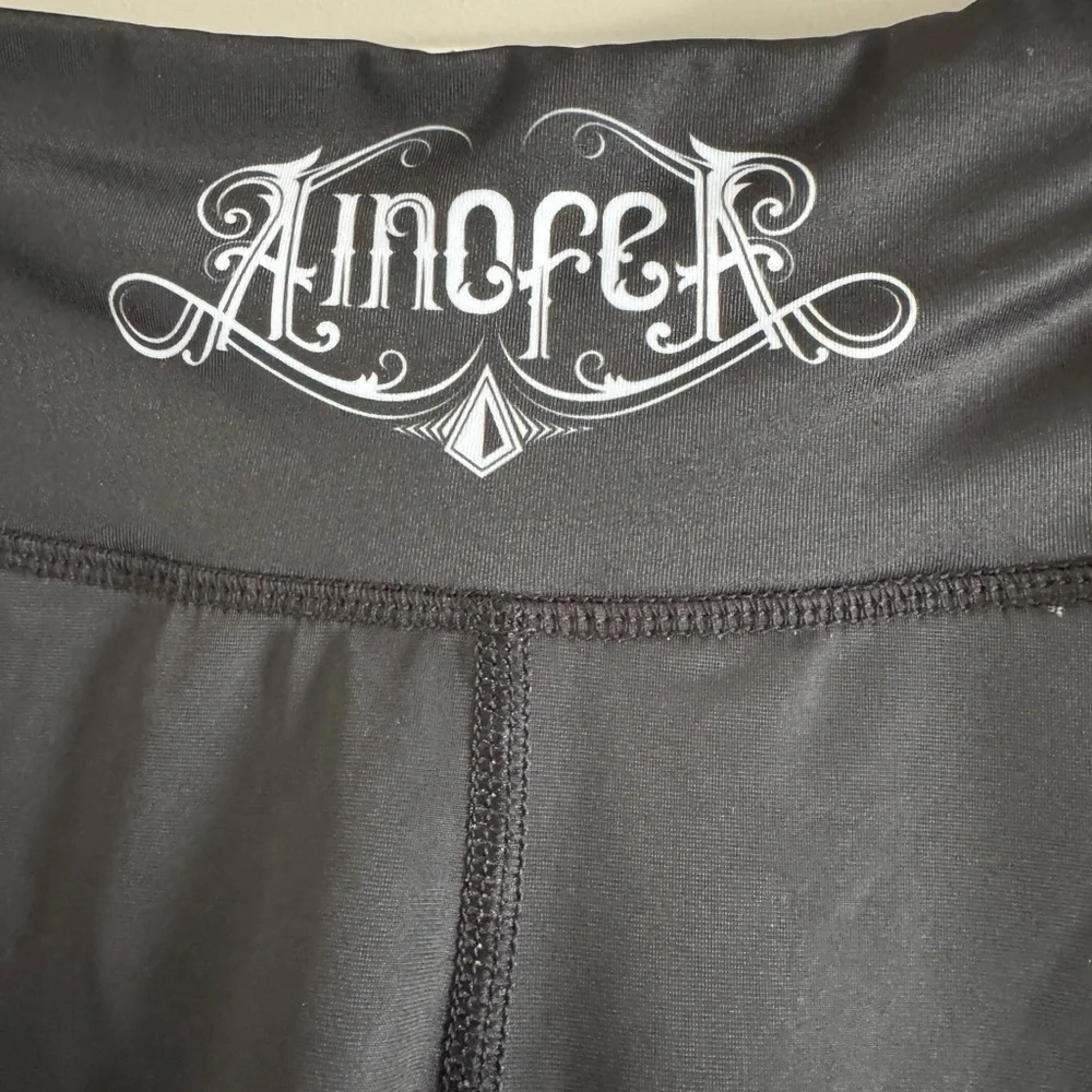 Women’s Athletic Leggings - Picture 2 of 8